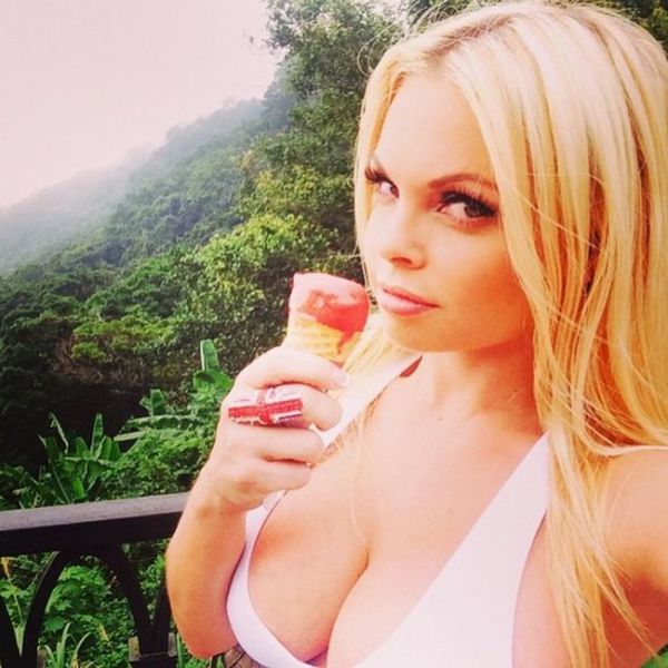 Celebrity Instagram Pics That Are Smoking Hot