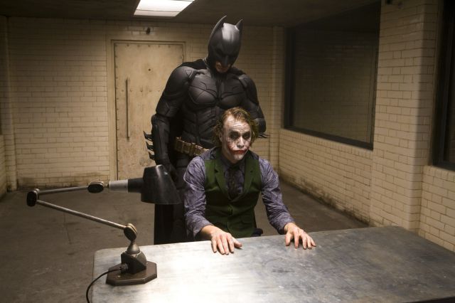 Photos Taken on Set During “The Dark Knight” Interrogation Scene