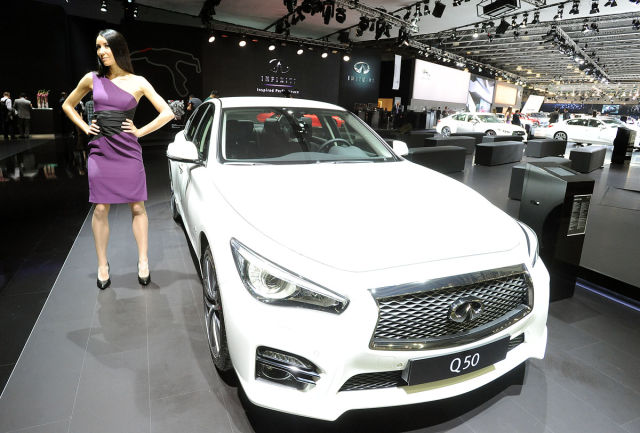 Moscow’s International Automobile Salon Had Lots of Eye-candy for the Men