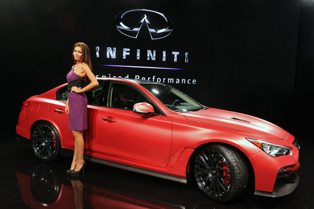 Moscow’s International Automobile Salon Had Lots of Eye-candy for the Men