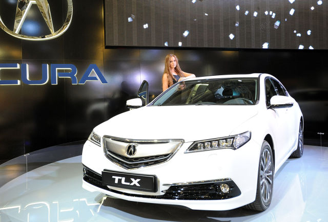 Moscow’s International Automobile Salon Had Lots of Eye-candy for the Men