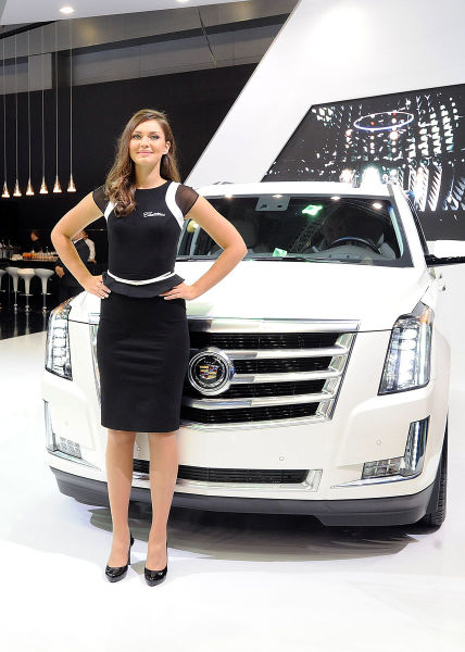 Moscow’s International Automobile Salon Had Lots of Eye-candy for the Men