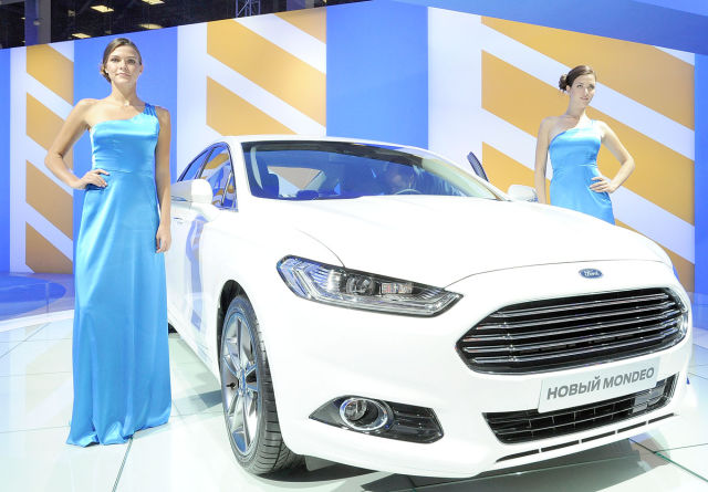 Moscow’s International Automobile Salon Had Lots of Eye-candy for the Men