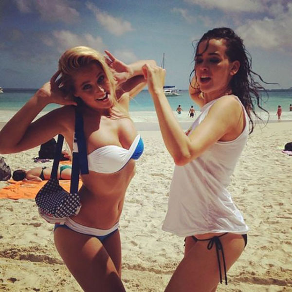 Beautiful Babes in Skimpy Bikinis