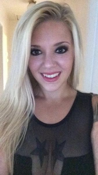 Girls Who Make Mesh Dress Look Amazing