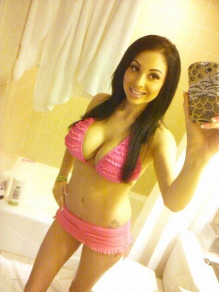 Busty Girls with Maximum Sex Appeal