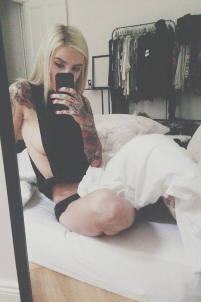 Sexy Girls Showing Off Stunning Tattoos