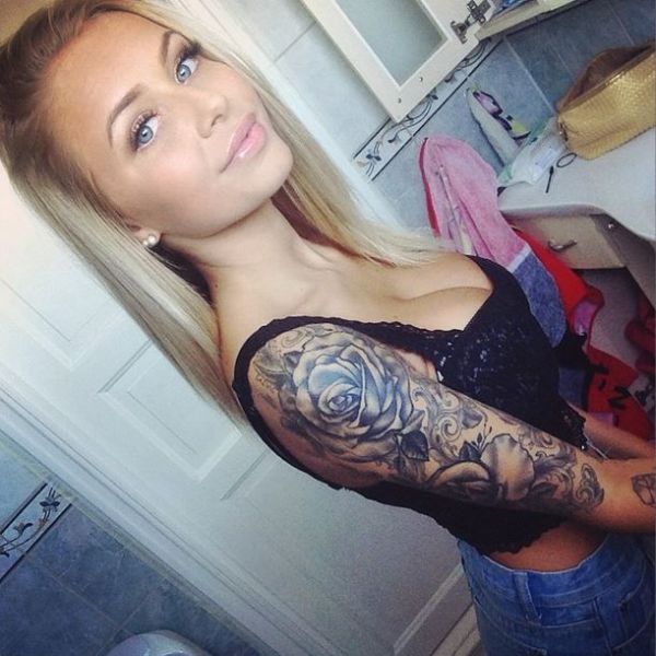 Sexy Girls Showing Off Stunning Tattoos