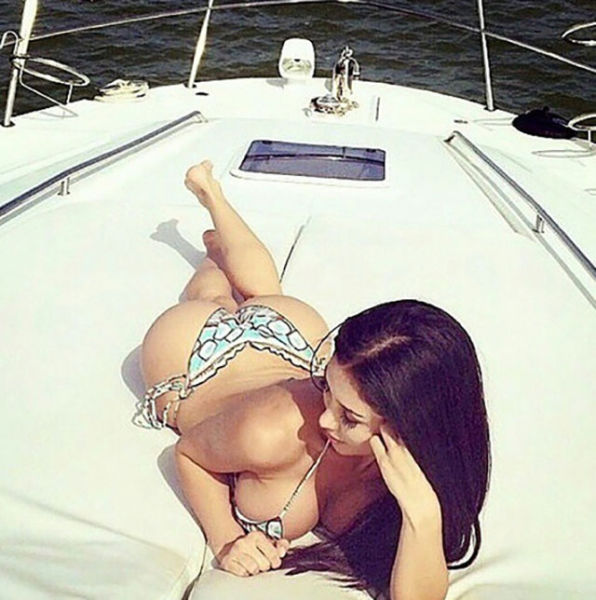 Tehran’s Rich Kids Boast about Their Lives on Instagram