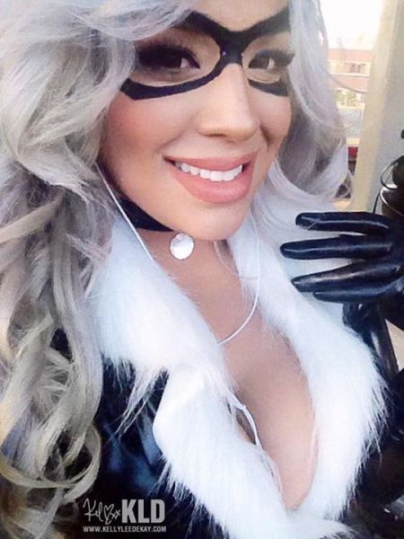 The Girl with the Tiniest Waist