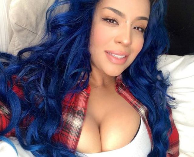 The Girl with the Tiniest Waist