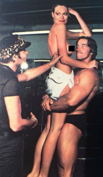 grownup corner 48 pics 8 gifs 8.html - 48 HD GIF | Premium Gallery 2014