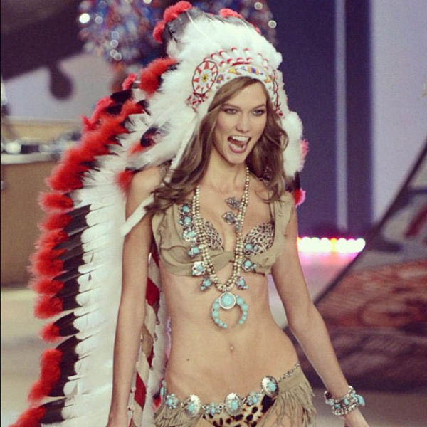 Sexy Girls Dressed in Hot Native American Outfits