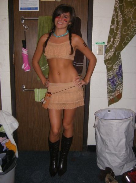 Sexy Girls Dressed in Hot Native American Outfits