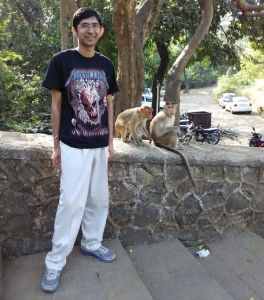 Monkeys Make One Guy’s Photo Truly Memorable