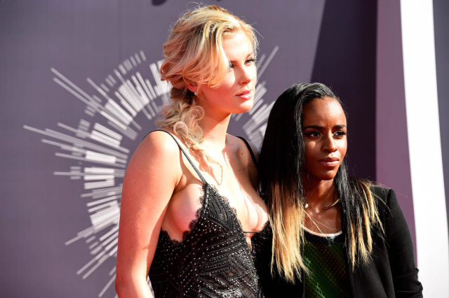 The Best Celebrity Side Boobs of 2014