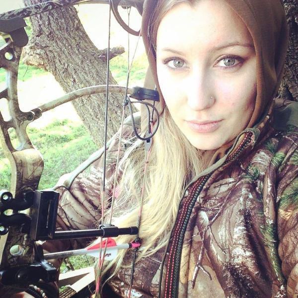 Sexy Archery Girls Shooting Away