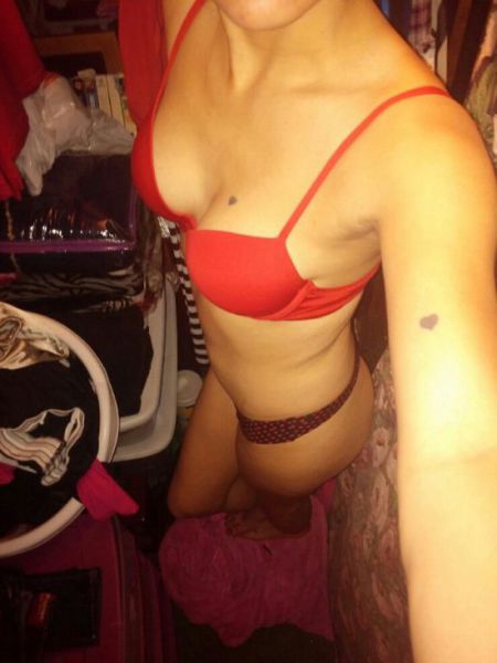 Sexy Girls Who Have Really Messy Rooms