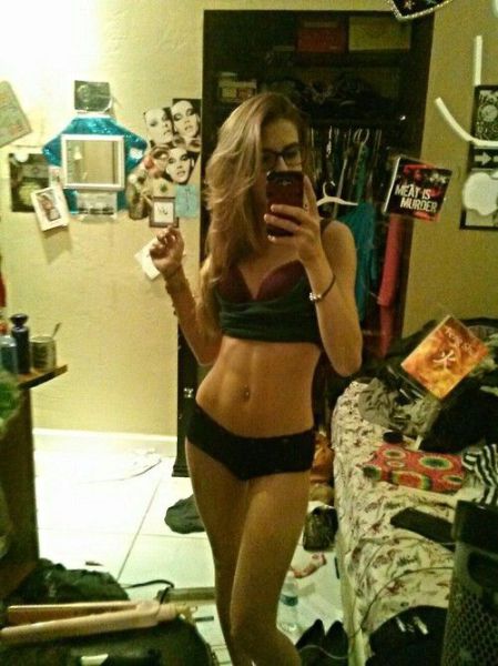 Sexy Girls Who Have Really Messy Rooms