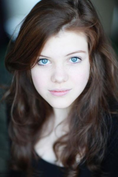 Geeky Child Stars Who Are Adult Hotties