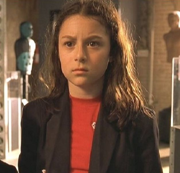Geeky Child Stars Who Are Adult Hotties