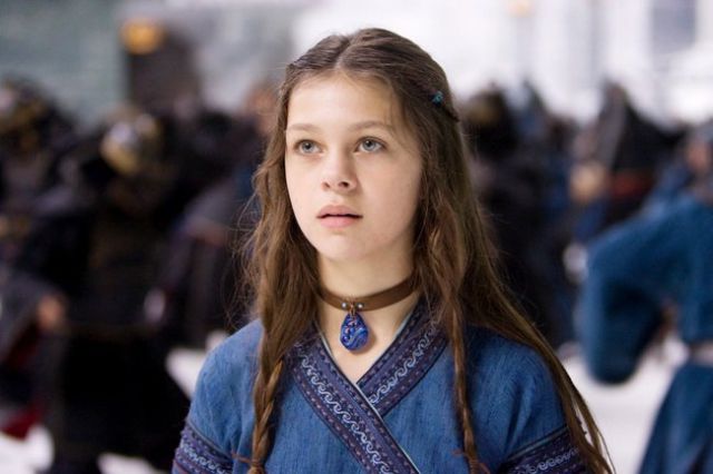 Geeky Child Stars Who Are Adult Hotties