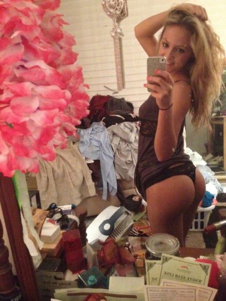 These Girls Rock Great Butts