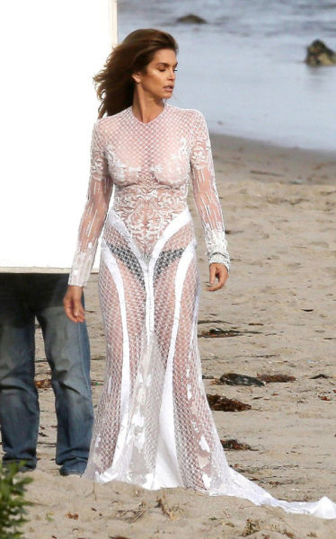 Cindy Crawford Goes Braless on the Beach