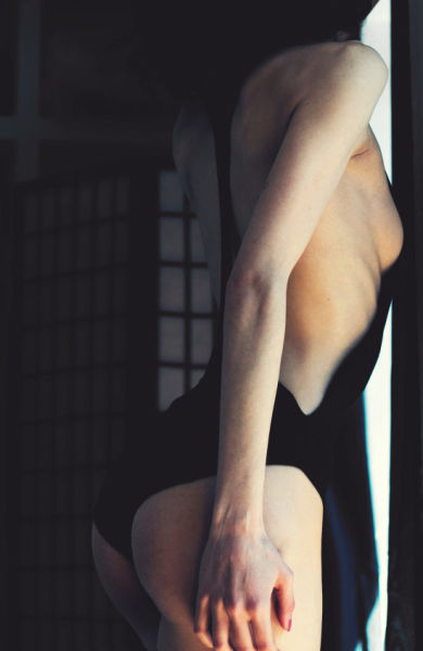 Boys Go Wild for Sideboobs