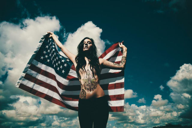 Beautiful Photos of the Stunning Female Form