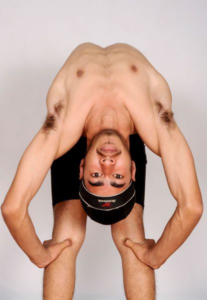 The Teenager Who Has Limbs Like Rubber