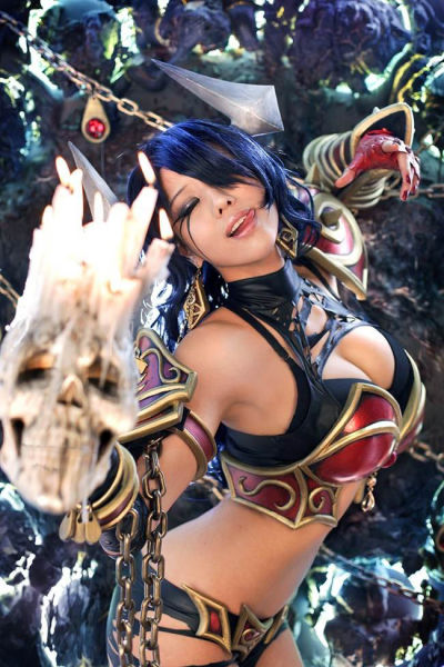 Hot Girls Who Make Cosplay Look Sexy