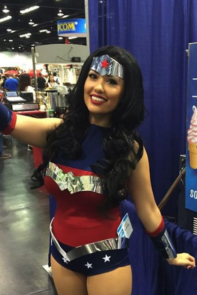 Hot Girls Who Make Cosplay Look Sexy