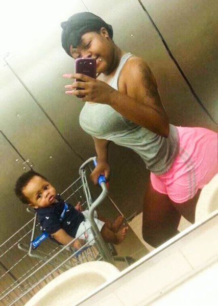 Moms Who Take Selfies Like These Just Don’t Get Parenthood at All