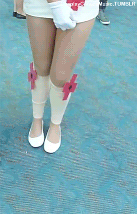 These Sexy Jessica Nigri GIFs Will Make Your Day