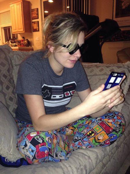 Geeky Fangirls Show off Their Secret Comic Crush