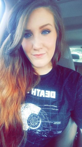 Geeky Fangirls Show off Their Secret Comic Crush