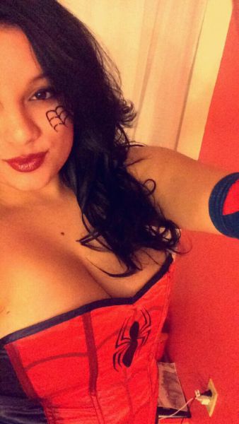 Geeky Fangirls Show off Their Secret Comic Crush