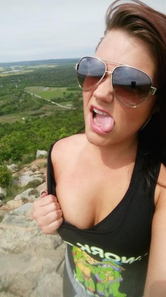 Geeky Fangirls Show off Their Secret Comic Crush