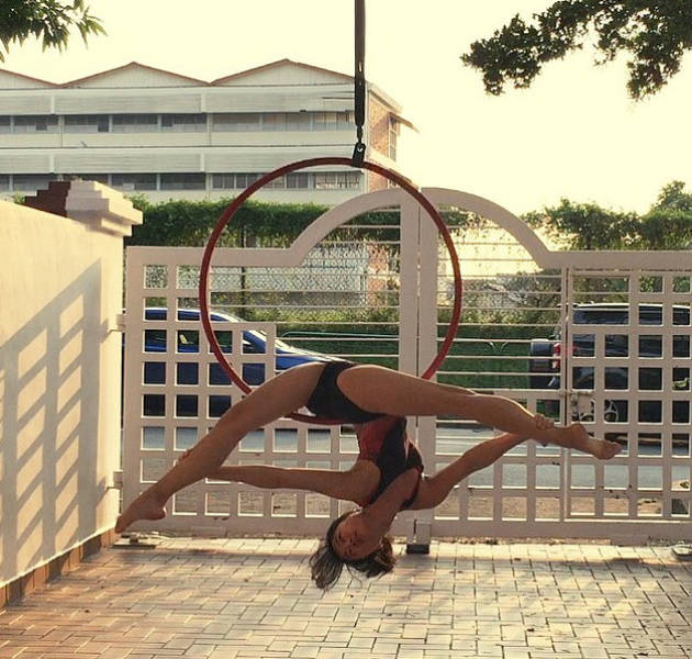 This Bendy Girl Has All Kinds of Skills in the Air