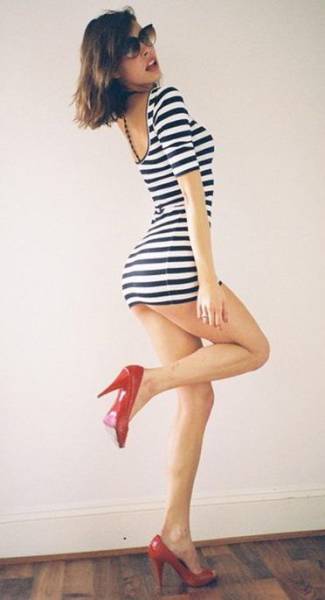 Lookout Boys…Here Come the Babes in Tight Dresses