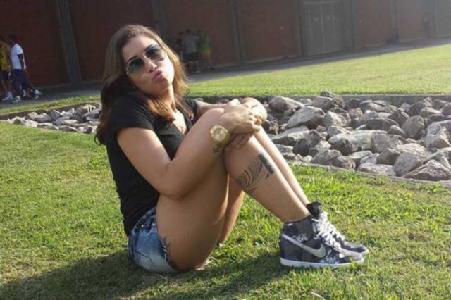 This Brazilian Street Cleaner Is a Model in Disguise