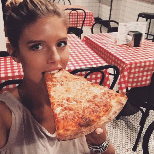 Girls Give Gluten-Free the Middle Finger