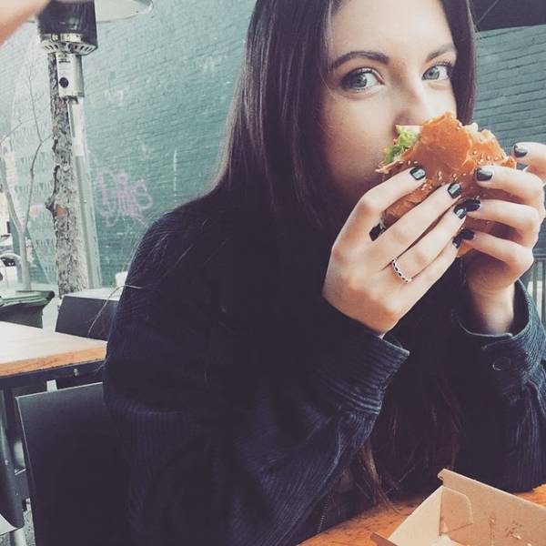 Girls Give Gluten-Free the Middle Finger