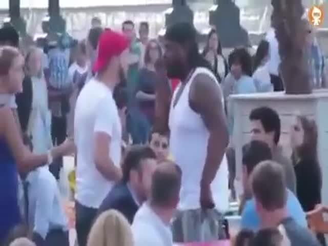 You Better Not Mess with This Guy’s Wife