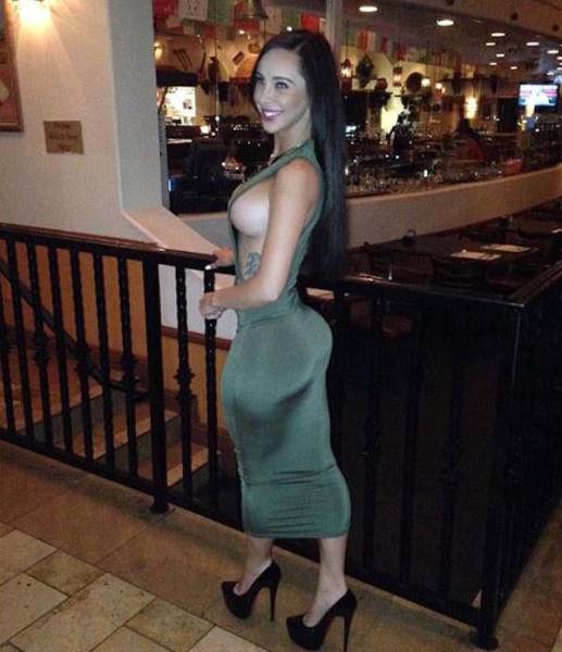 Skin-tight Dresses Are a Stunning Invention