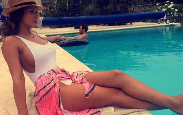 Boys Go Wild for Sideboobs