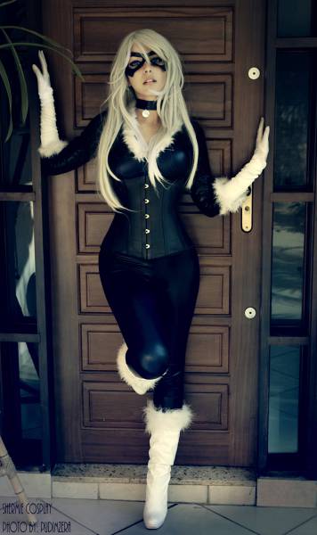 The Cute and Sexy Girls of Cosplay