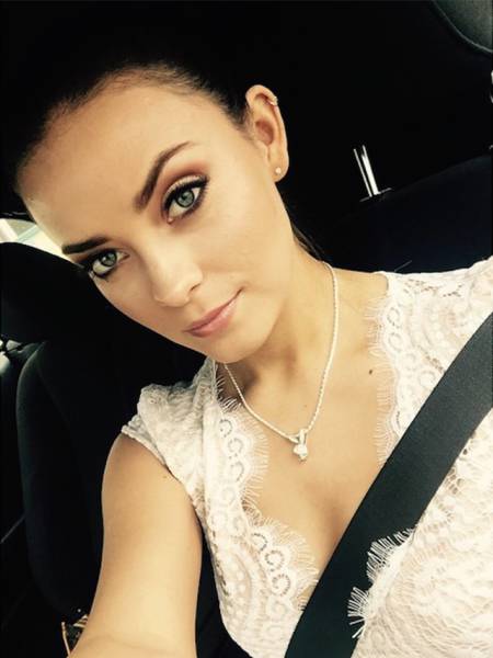 What’s Not to Love about Strapped Boobs?