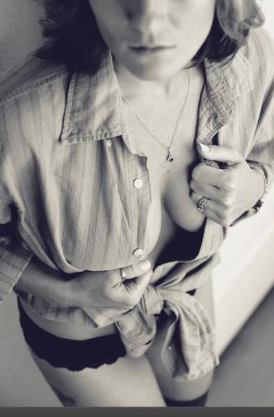 All Girls Should Go Bra-Free